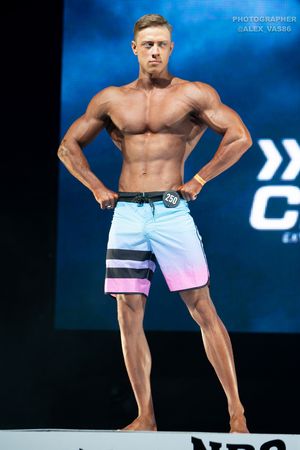 MEN'S PHYSIQUE ЮНИОРЫ